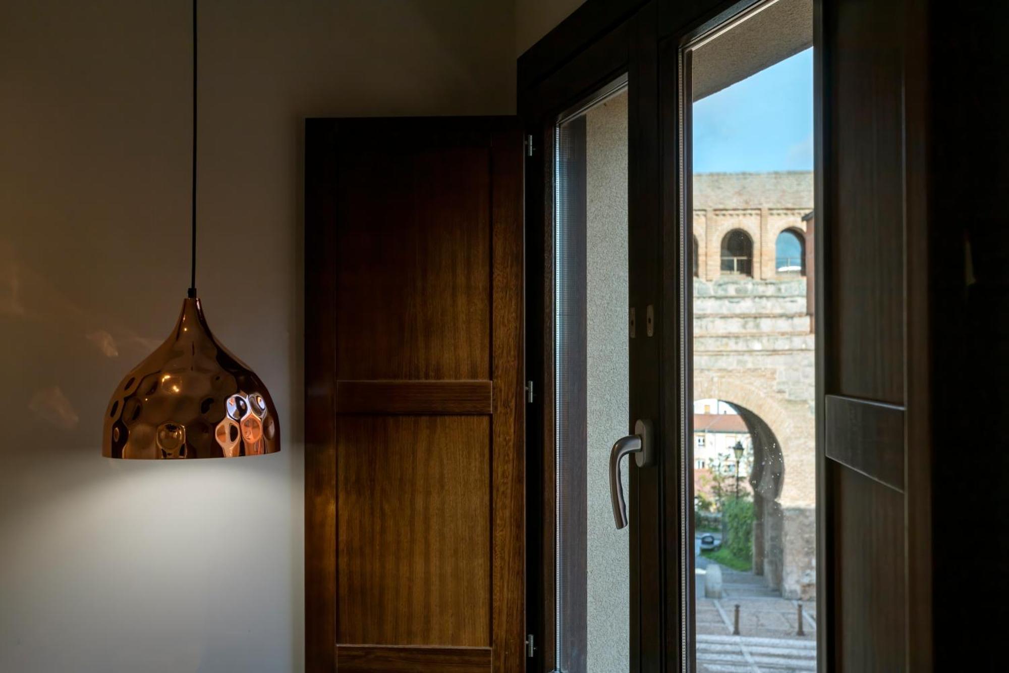 El Arco San Esteban By Unique Rooms Burgo Екстериор снимка
